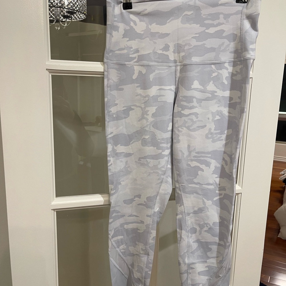 Lululemon Gray Camouflage cropped Leggings